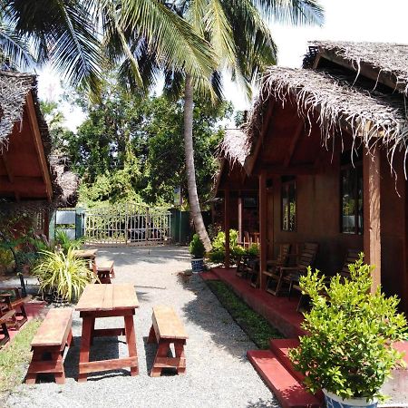 Blue Ocean Cabana Hotel Trincomalee Ngoại thất bức ảnh