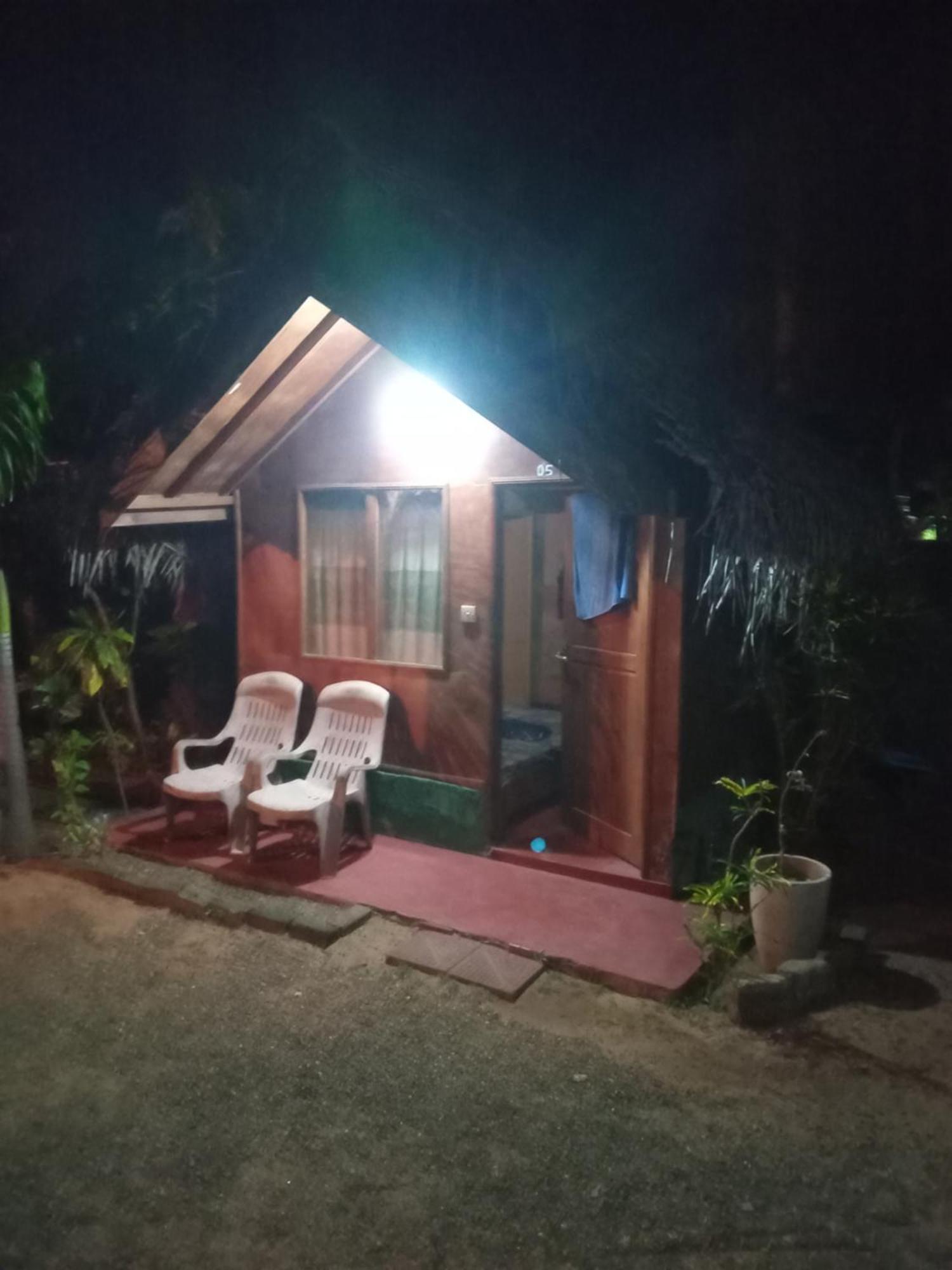 Blue Ocean Cabana Hotel Trincomalee Ngoại thất bức ảnh